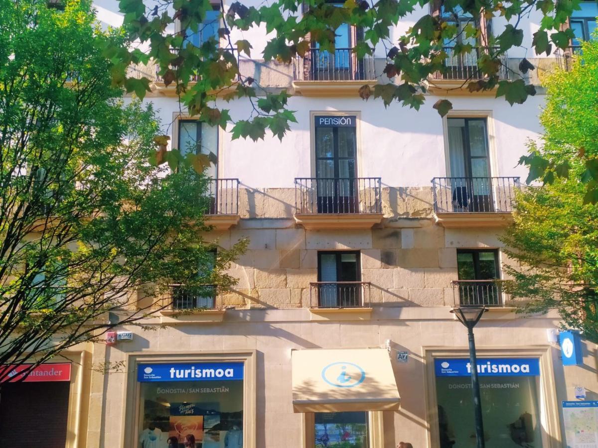 Pension Sarriegi Hotel San Sebastian Exterior photo